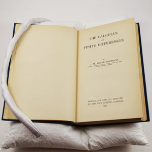 (Fox, Phyllis) Milne-Thompson, L. M. | The Calculus of Finite Differences